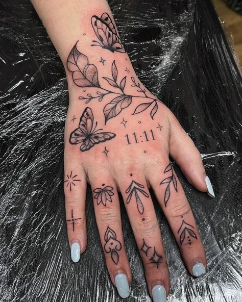 Hand Tattoos for Women